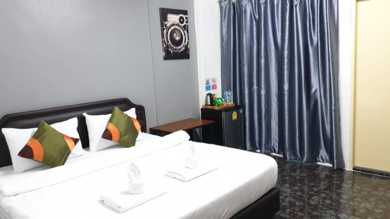 Ada Apartment - อาดา อพาร์ทเมนท์ Bangkok Exterior foto