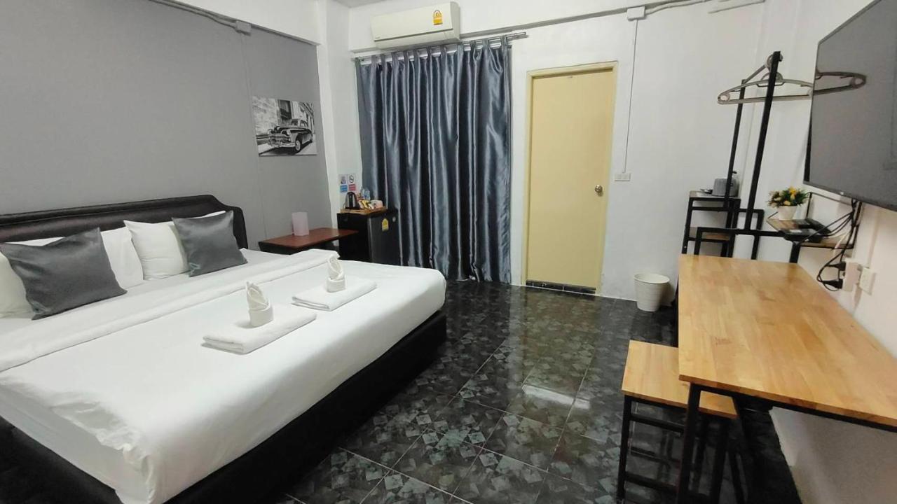Ada Apartment - อาดา อพาร์ทเมนท์ Bangkok Exterior foto